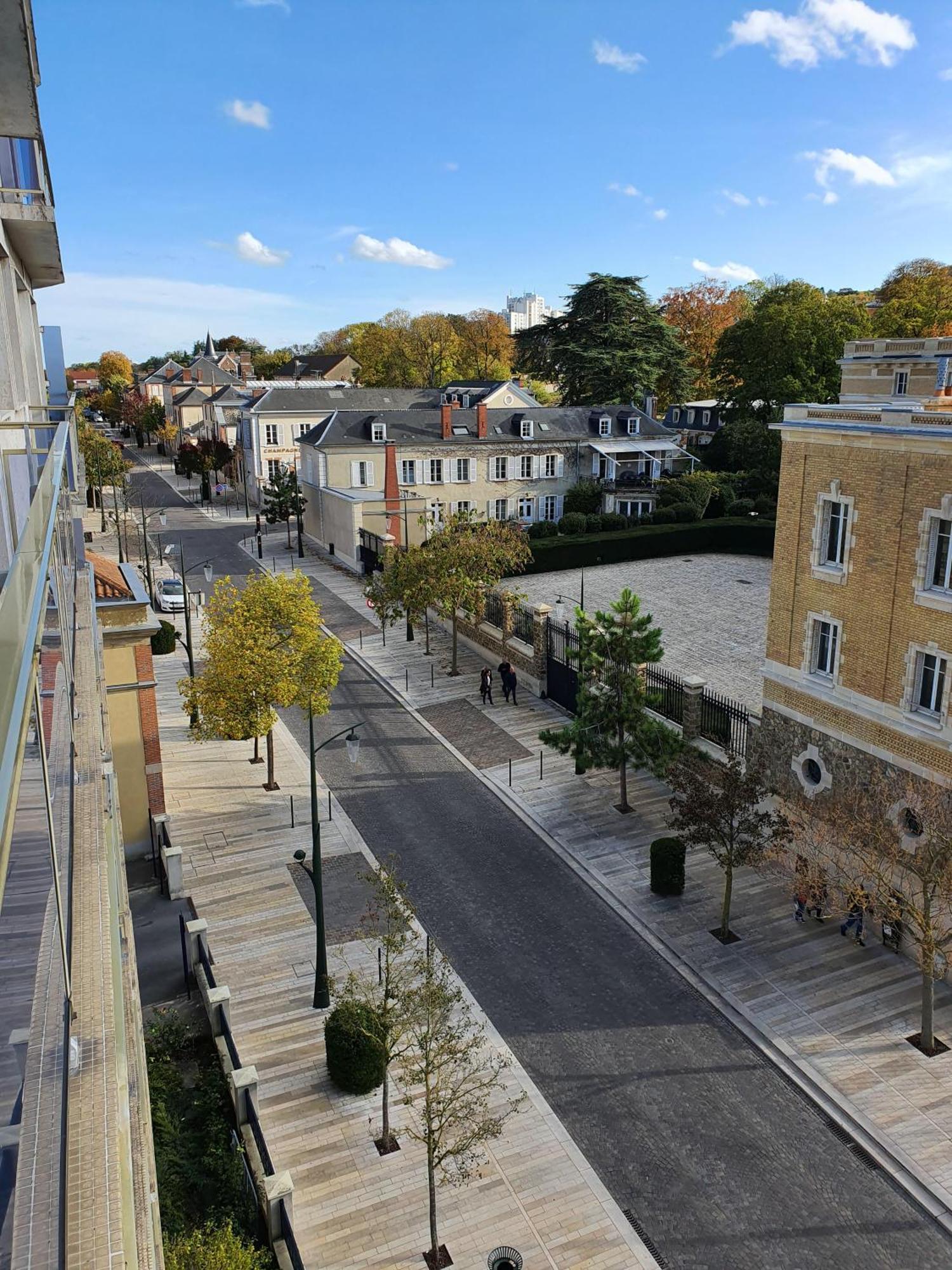 L'Epopee Panoramique - Parking - Avenue De Champagne - Epernay Apartment Ruang foto